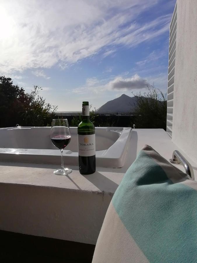 African Violet Guest Suites Noordhoek Ngoại thất bức ảnh